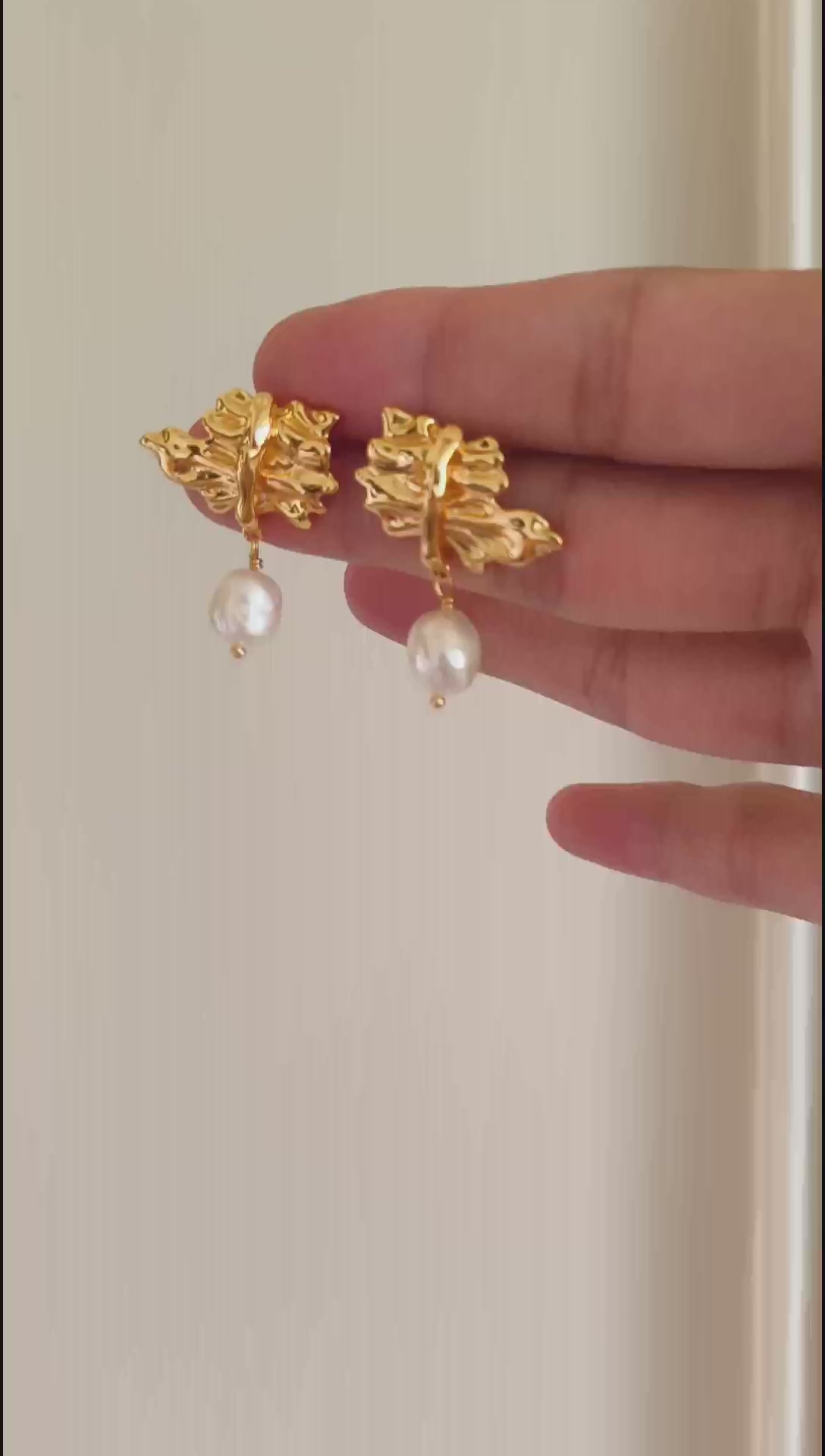 Elegant Natural Pearl Earrings - 18K Gold Plated Sterling Silver | Vinajewelry